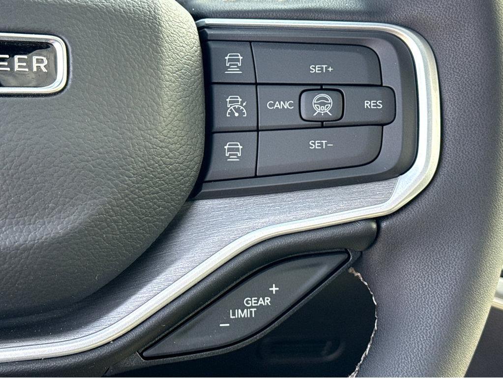 new 2026 Jeep Grand Wagoneer L car, priced at $87,925