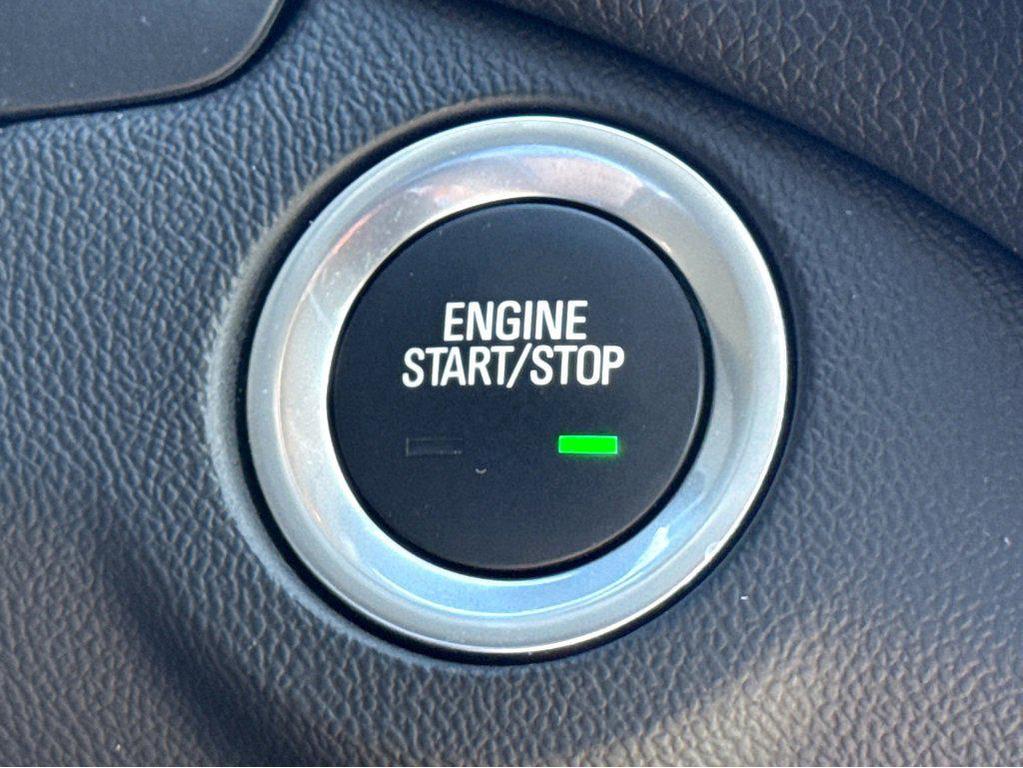 used 2020 Chevrolet Equinox car, priced at $13,300