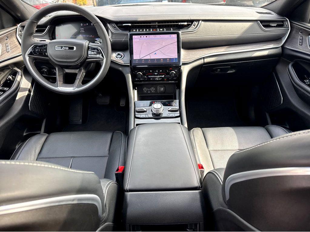 used 2024 Jeep Grand Cherokee car, priced at $44,553