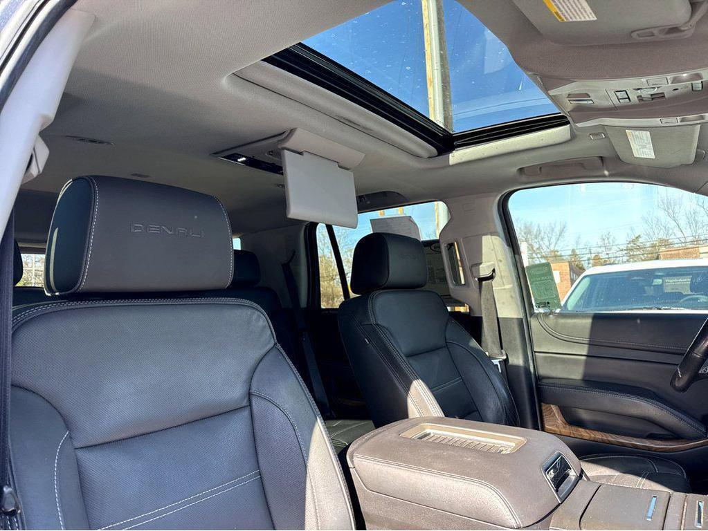 used 2020 GMC Yukon car, priced at $27,993