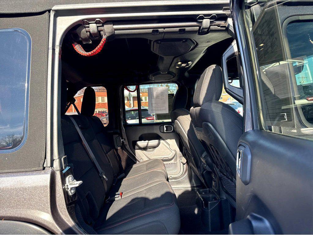 used 2021 Jeep Wrangler Unlimited car, priced at $32,913