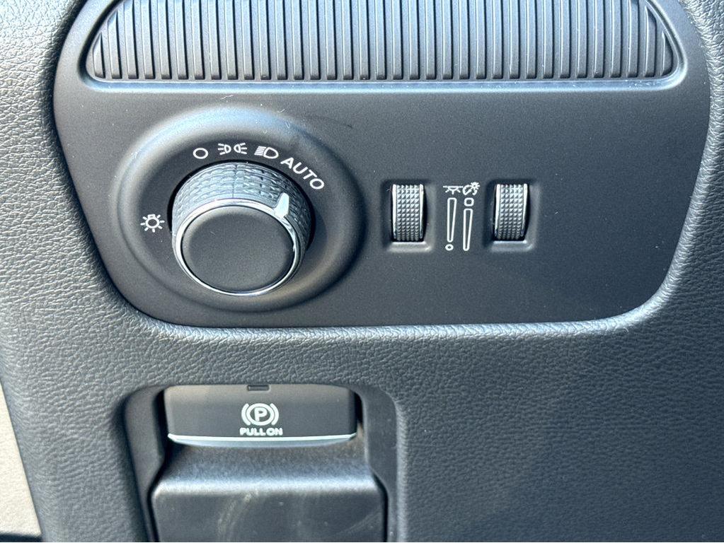 new 2026 Jeep Grand Wagoneer L car, priced at $75,330