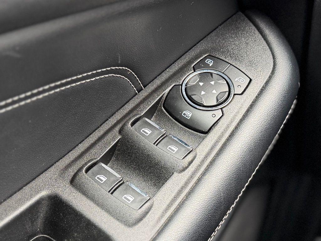 used 2024 Ford Edge car, priced at $27,672