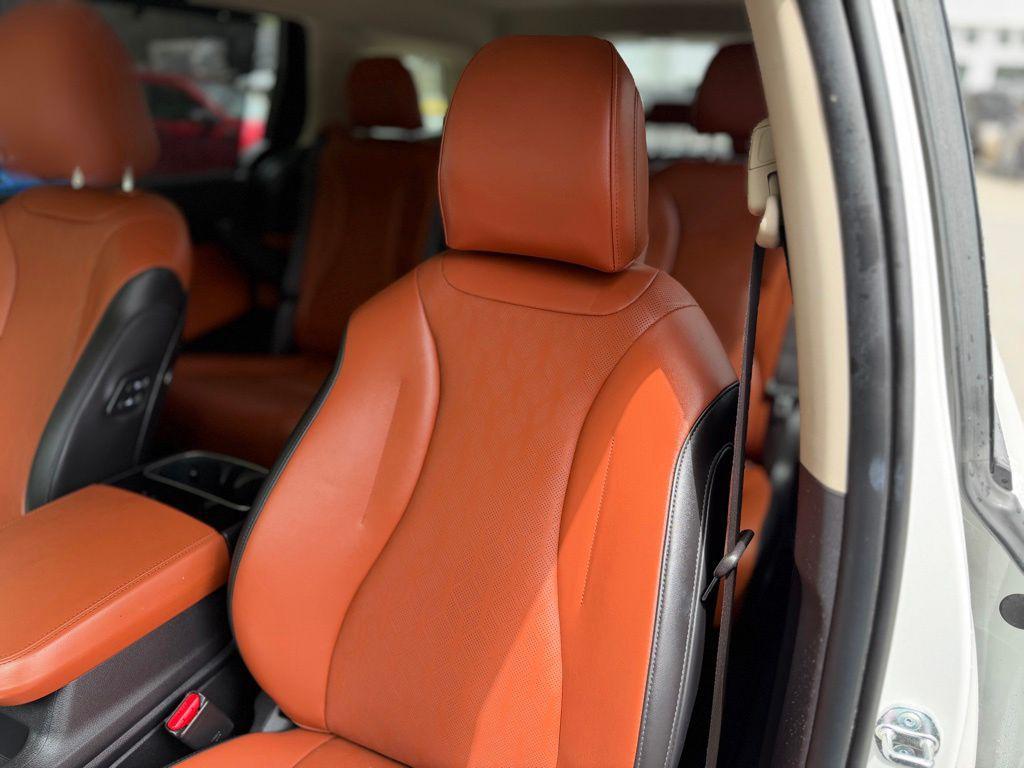 used 2024 Kia Carnival car, priced at $39,268