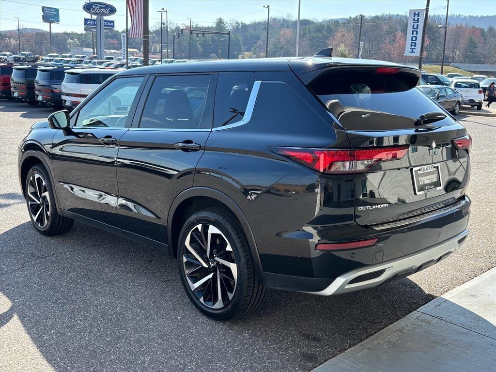 used 2024 Mitsubishi Outlander car, priced at $21,875
