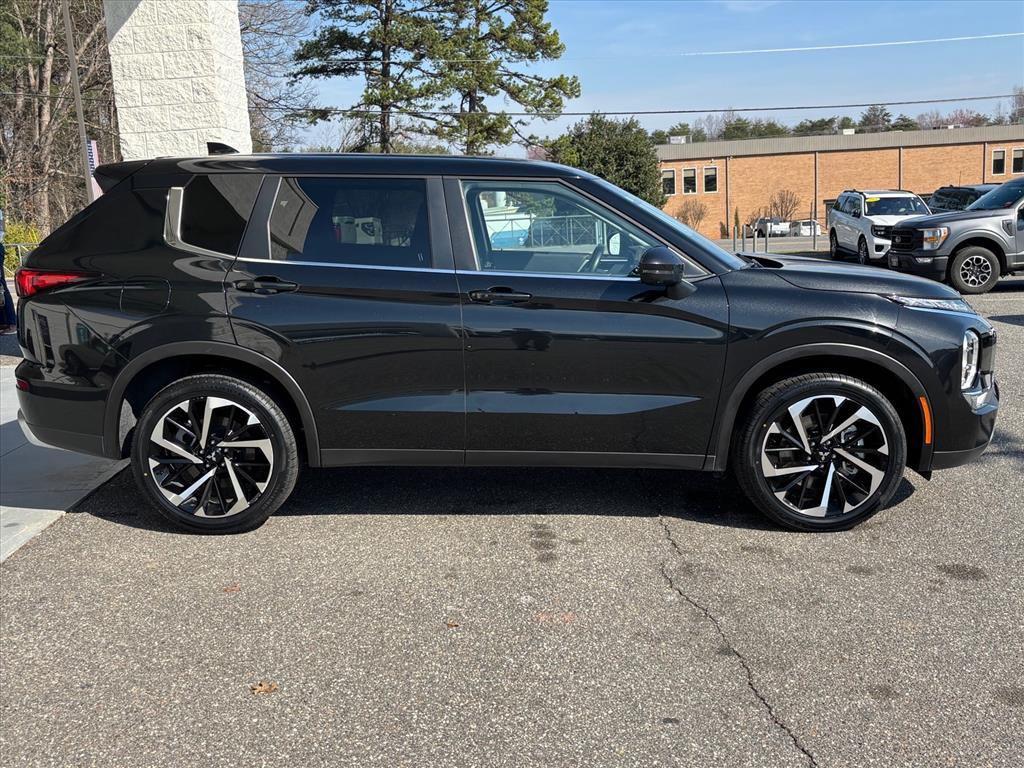 used 2024 Mitsubishi Outlander car, priced at $21,875