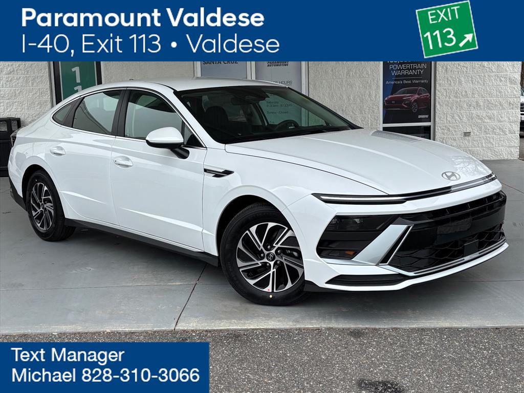 new 2026 Hyundai Sonata Hybrid car, priced at $31,019