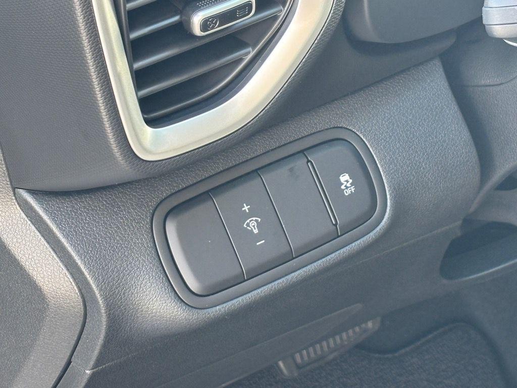 new 2026 Hyundai Venue car, priced at $22,329