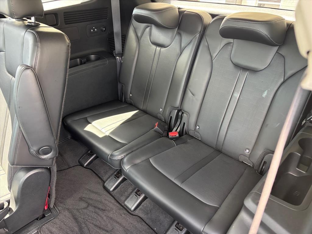 used 2024 Kia Sorento car, priced at $31,500