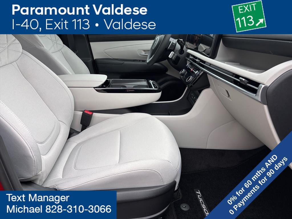 new 2026 Hyundai TUCSON Hybrid car, priced at $34,319