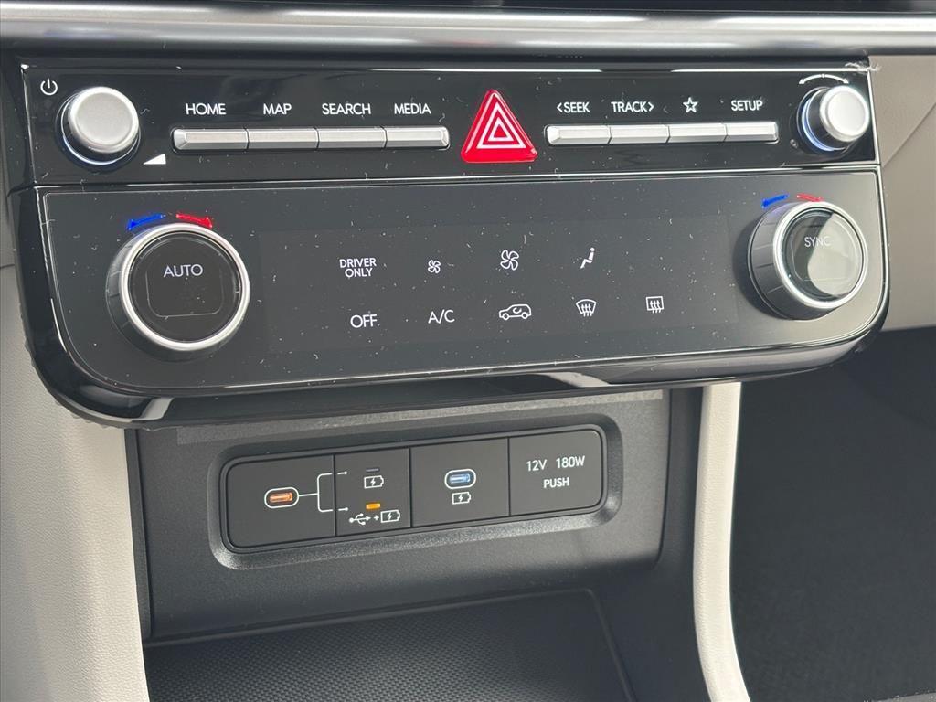 new 2026 Hyundai TUCSON Hybrid car, priced at $35,218