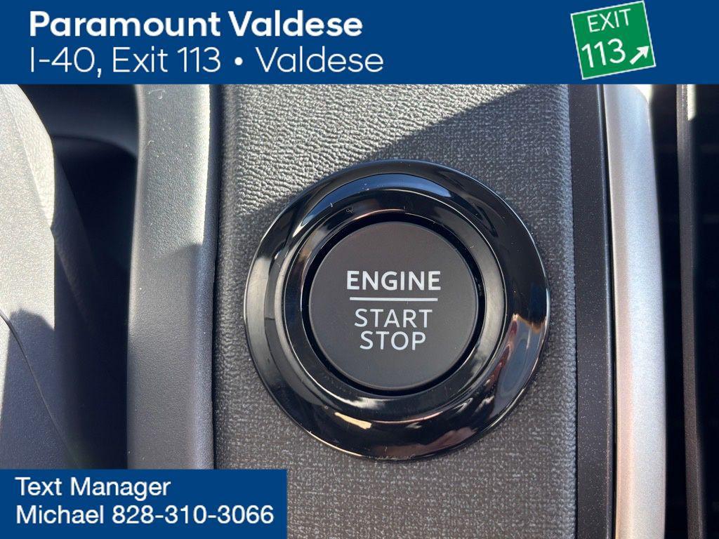 new 2025 Ford Expedition car, priced at $70,000