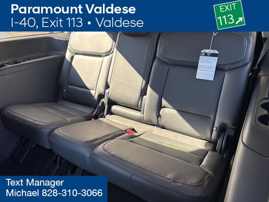 new 2025 Ford Expedition car, priced at $70,000