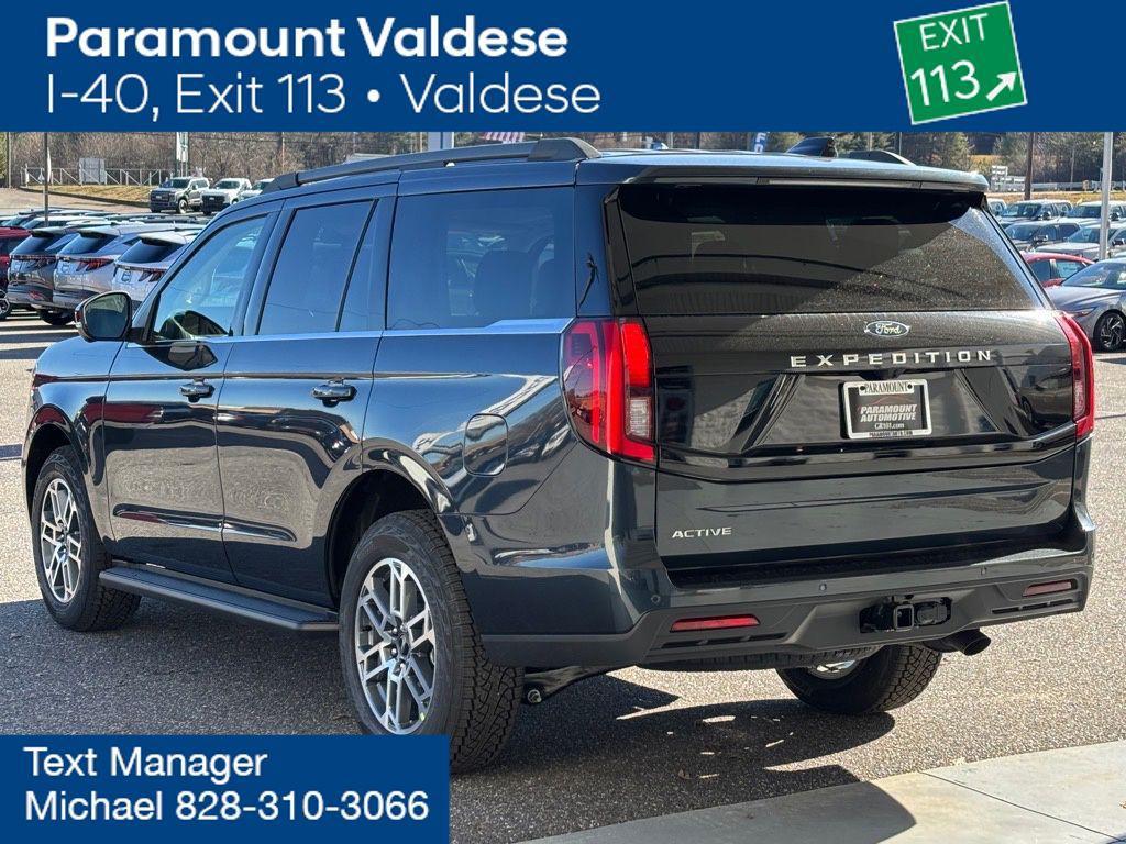 new 2025 Ford Expedition car, priced at $70,000