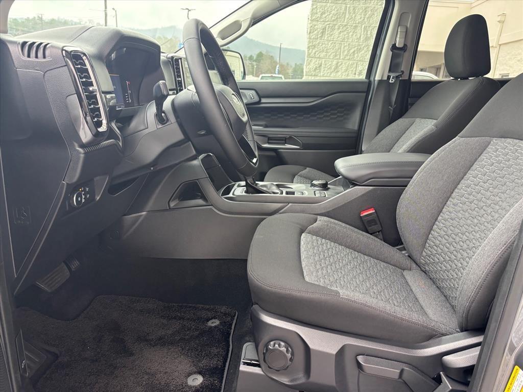 new 2025 Ford Ranger car, priced at $39,250