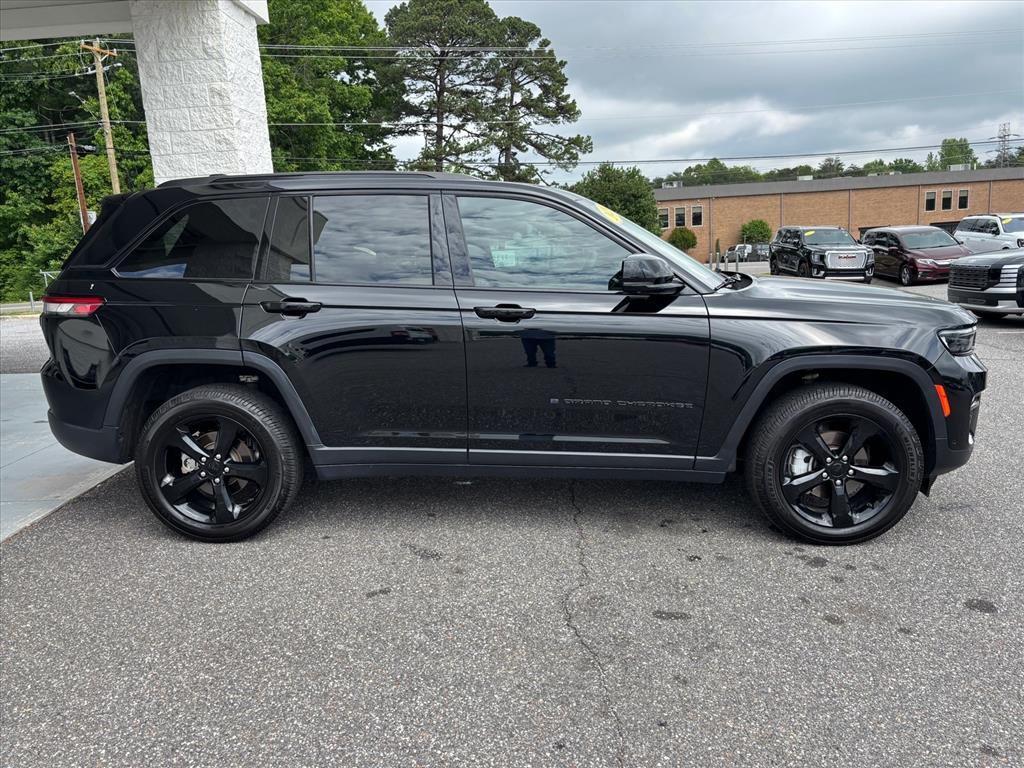 used 2023 Jeep Grand Cherokee car, priced at $24,899