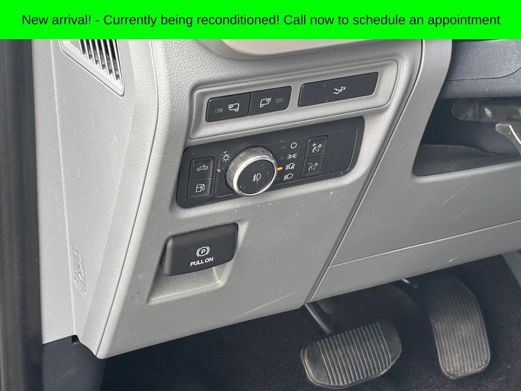 used 2022 Ford F-150 car, priced at $39,000