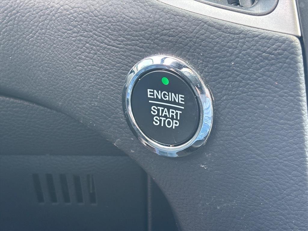 used 2024 Ford Edge car, priced at $22,199
