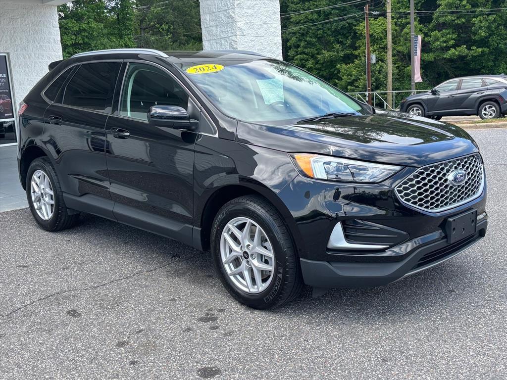 used 2024 Ford Edge car, priced at $22,199