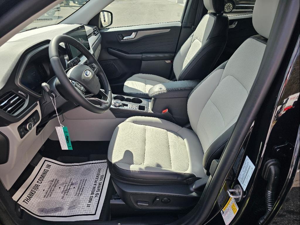 used 2024 Ford Escape PHEV car, priced at $25,500