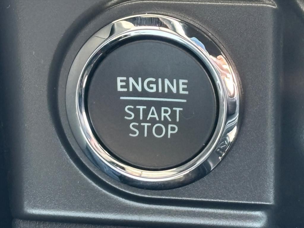 new 2025 Ford F-150 car, priced at $60,885