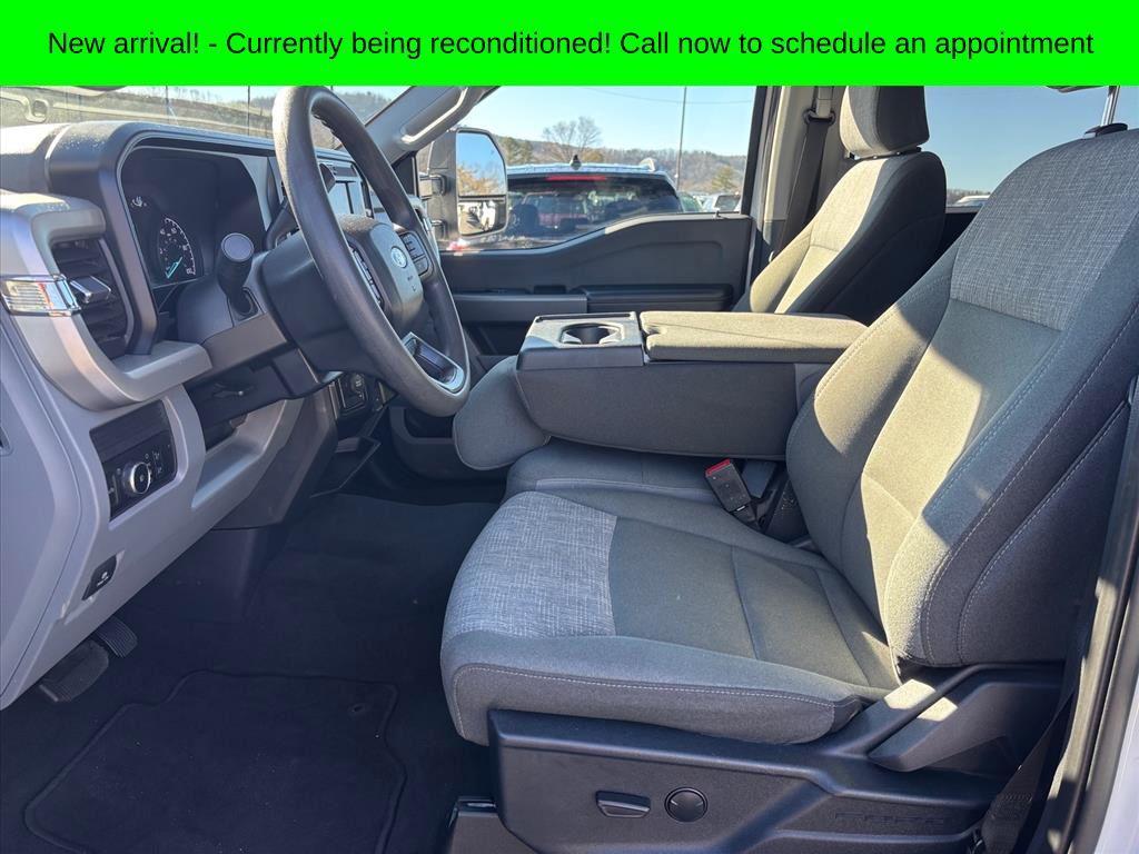 used 2025 Ford F-250 car, priced at $51,980