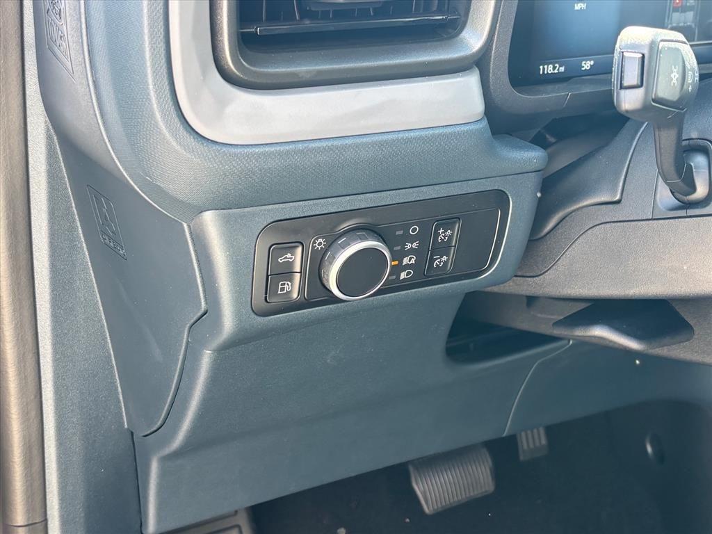 new 2025 Ford Maverick car, priced at $28,735