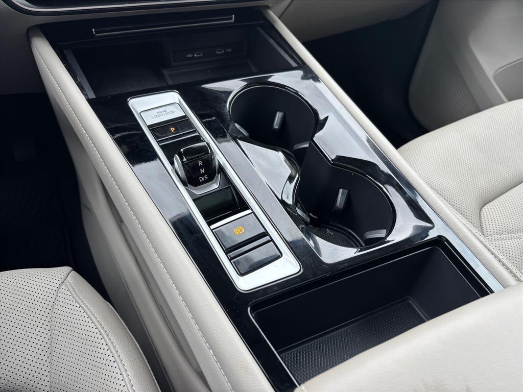 used 2024 Volkswagen Atlas car, priced at $28,000