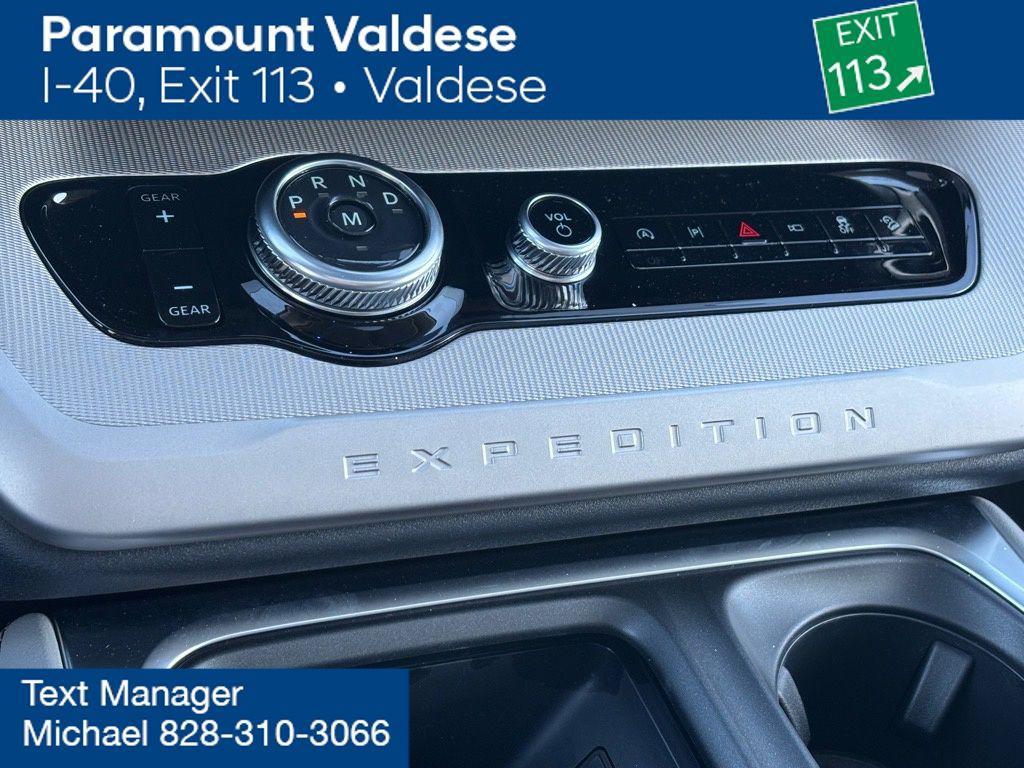 new 2025 Ford Expedition car, priced at $72,500