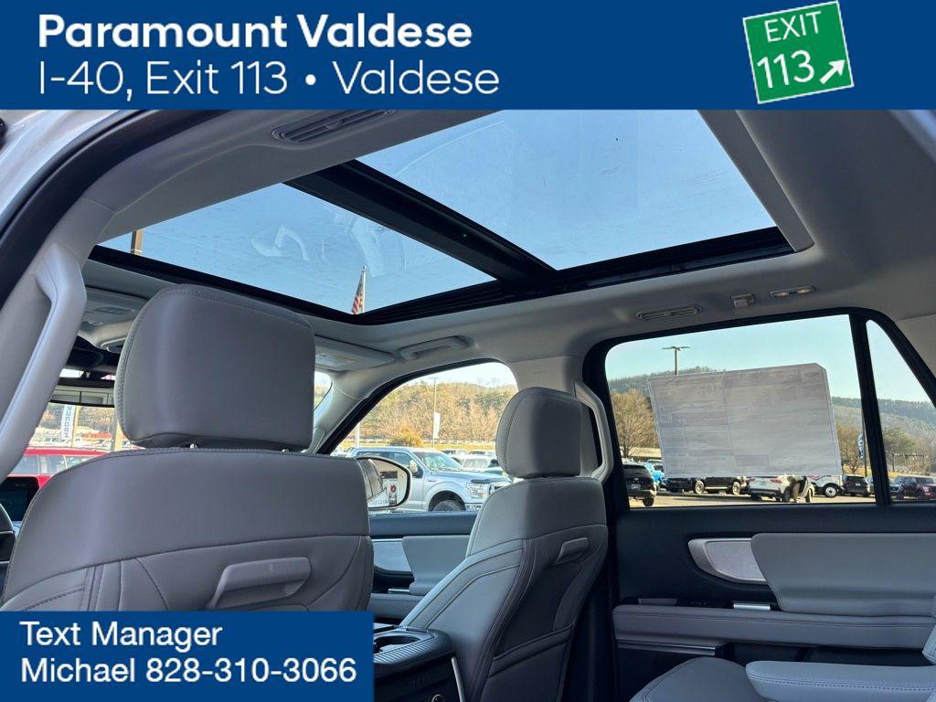 new 2025 Ford Expedition car, priced at $72,500