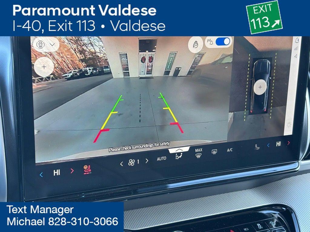 new 2025 Ford Expedition car, priced at $72,500