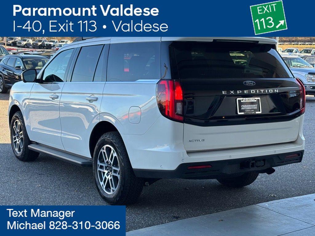 new 2025 Ford Expedition car, priced at $72,500