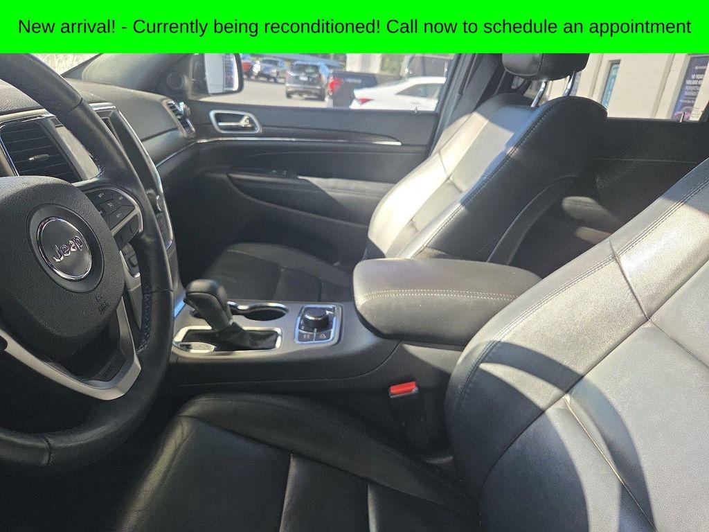 used 2018 Jeep Grand Cherokee car, priced at $18,399