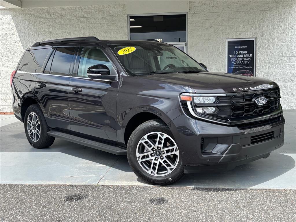 used 2025 Ford Expedition car, priced at $56,939