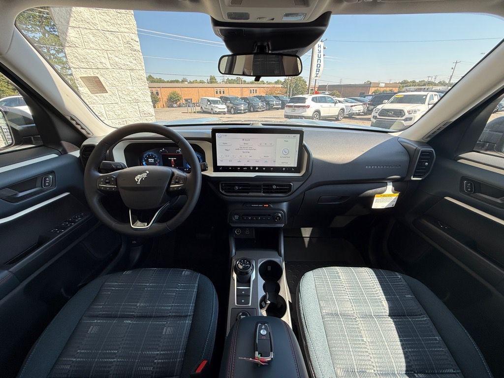 new 2025 Ford Bronco Sport car, priced at $33,425