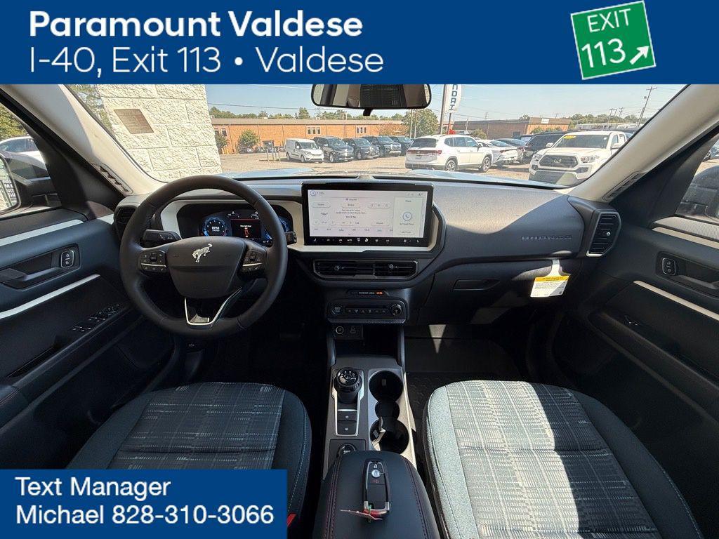 new 2025 Ford Bronco Sport car, priced at $33,925