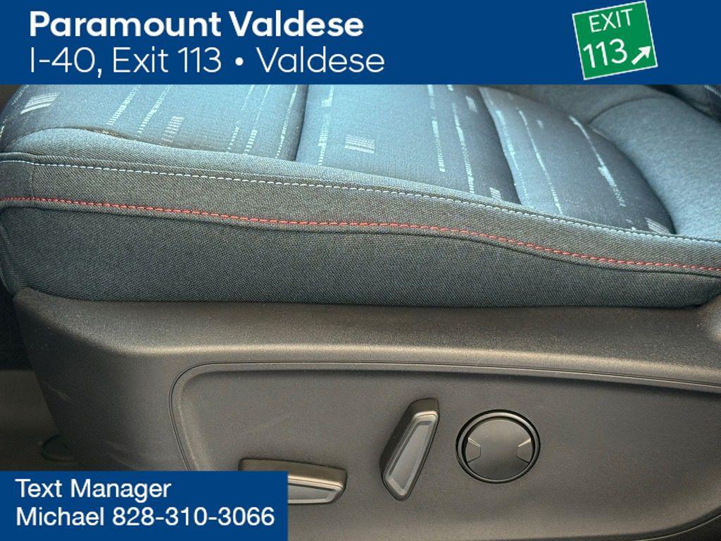 new 2025 Ford Bronco Sport car, priced at $33,925