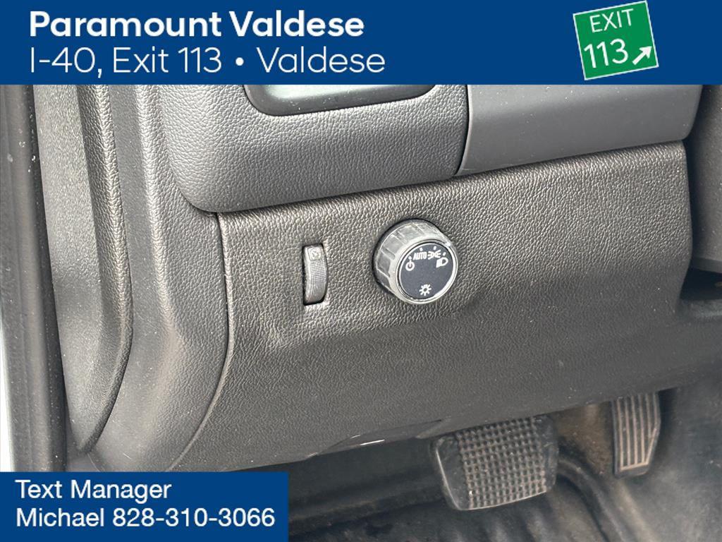 used 2022 Chevrolet Colorado car, priced at $17,989