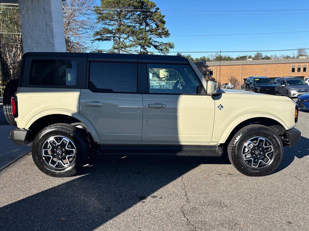 new 2025 Ford Bronco car, priced at $49,428