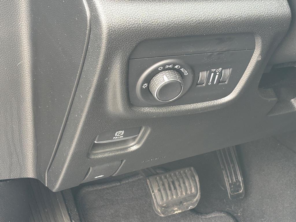 used 2023 Jeep Grand Cherokee L car, priced at $27,980