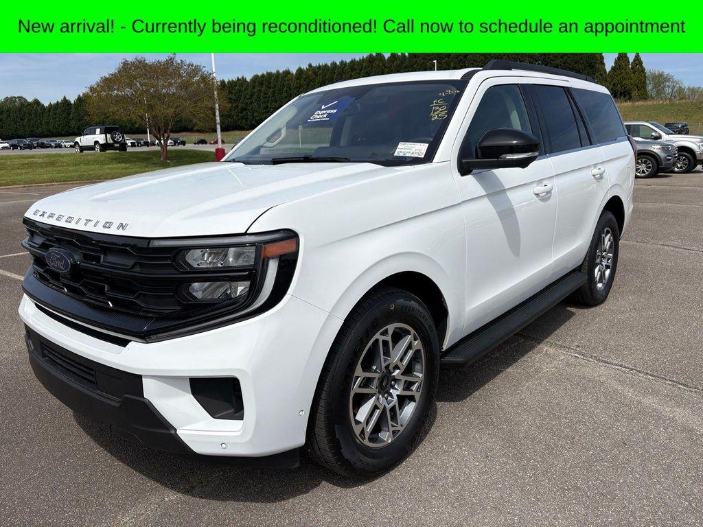 used 2025 Ford Expedition car, priced at $54,990