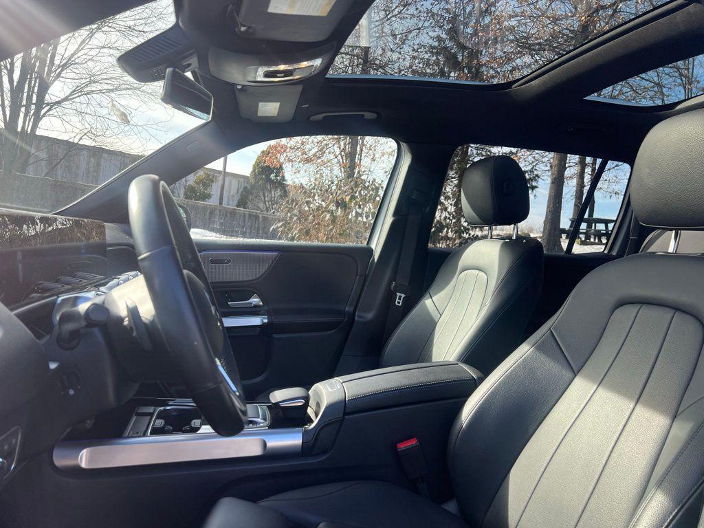 used 2022 Mercedes-Benz GLB 250 car, priced at $26,210