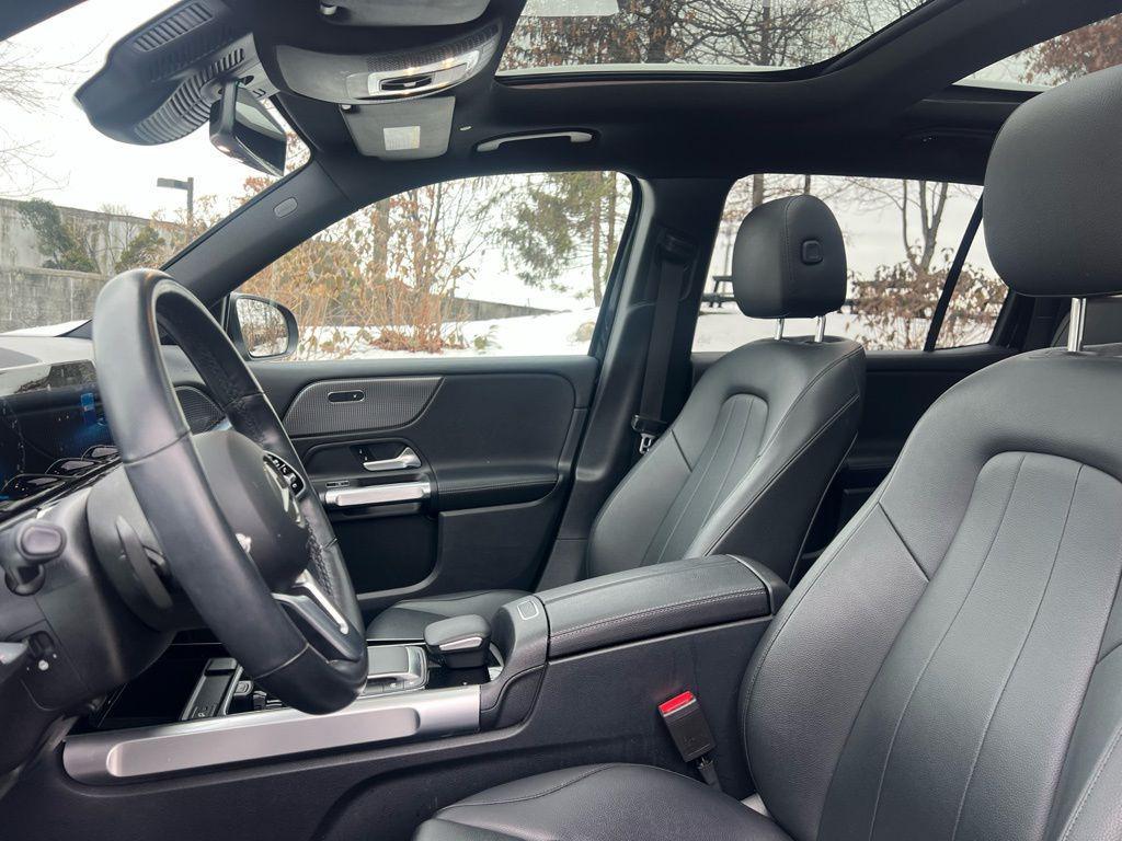 used 2022 Mercedes-Benz GLB 250 car, priced at $29,995
