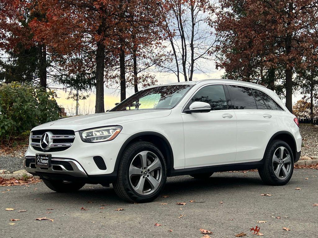 used 2022 Mercedes-Benz GLC 300 car, priced at $27,120