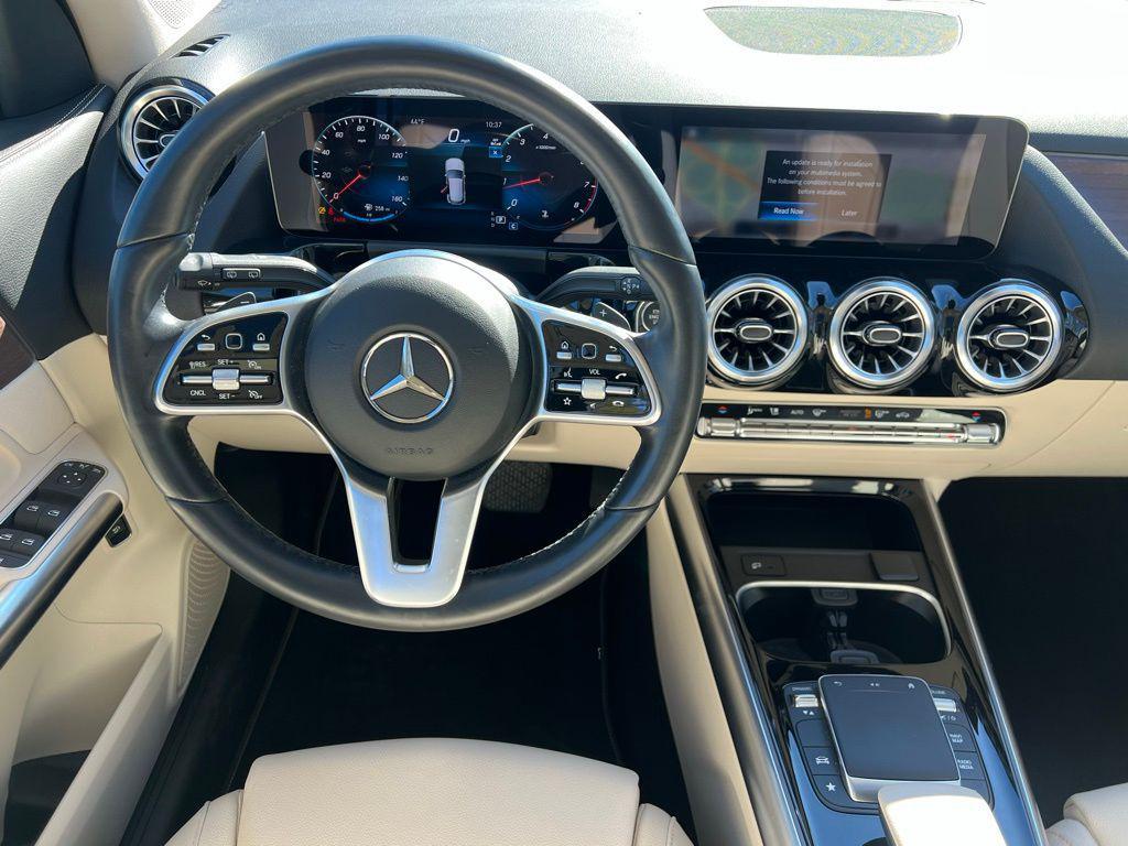 used 2023 Mercedes-Benz GLA 250 car, priced at $32,890