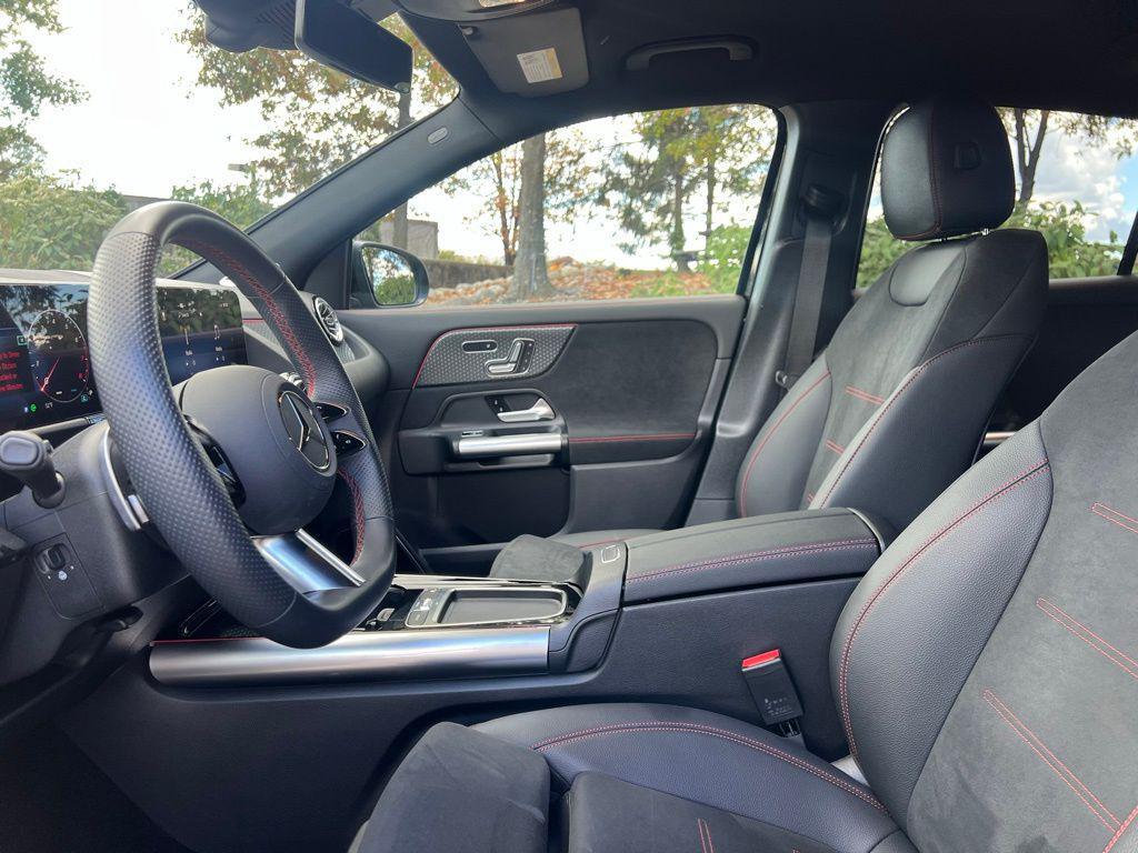 used 2025 Mercedes-Benz GLA 250 car, priced at $43,250