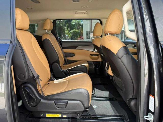 used 2024 Kia Carnival car, priced at $26,571
