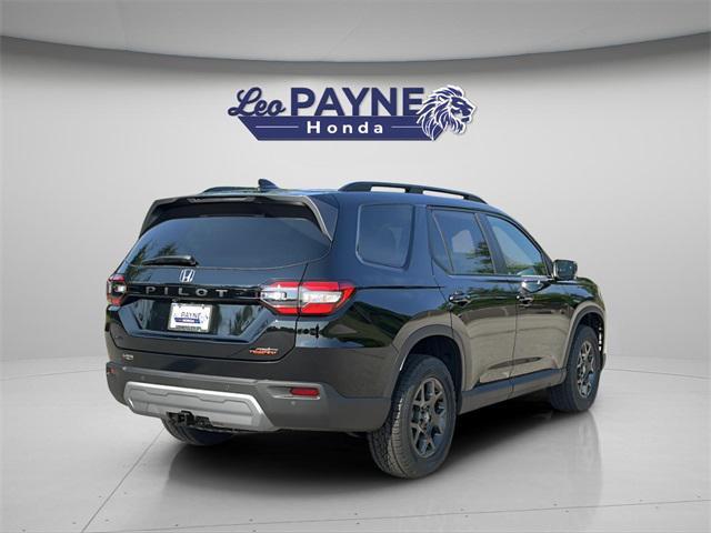 new 2025 Honda Pilot car, priced at $49,895