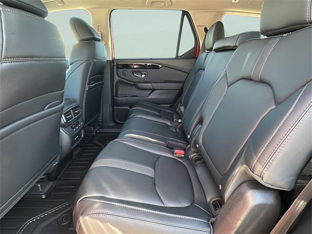 new 2025 Honda Pilot car, priced at $52,450