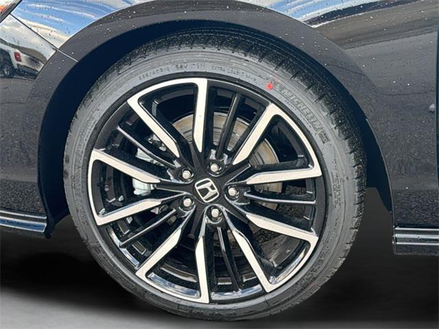 new 2026 Honda Accord Hybrid car, priced at $40,490